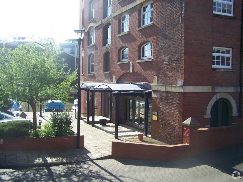 Ferry St, Bristol for lease Primary Photo- Image 1 of 2