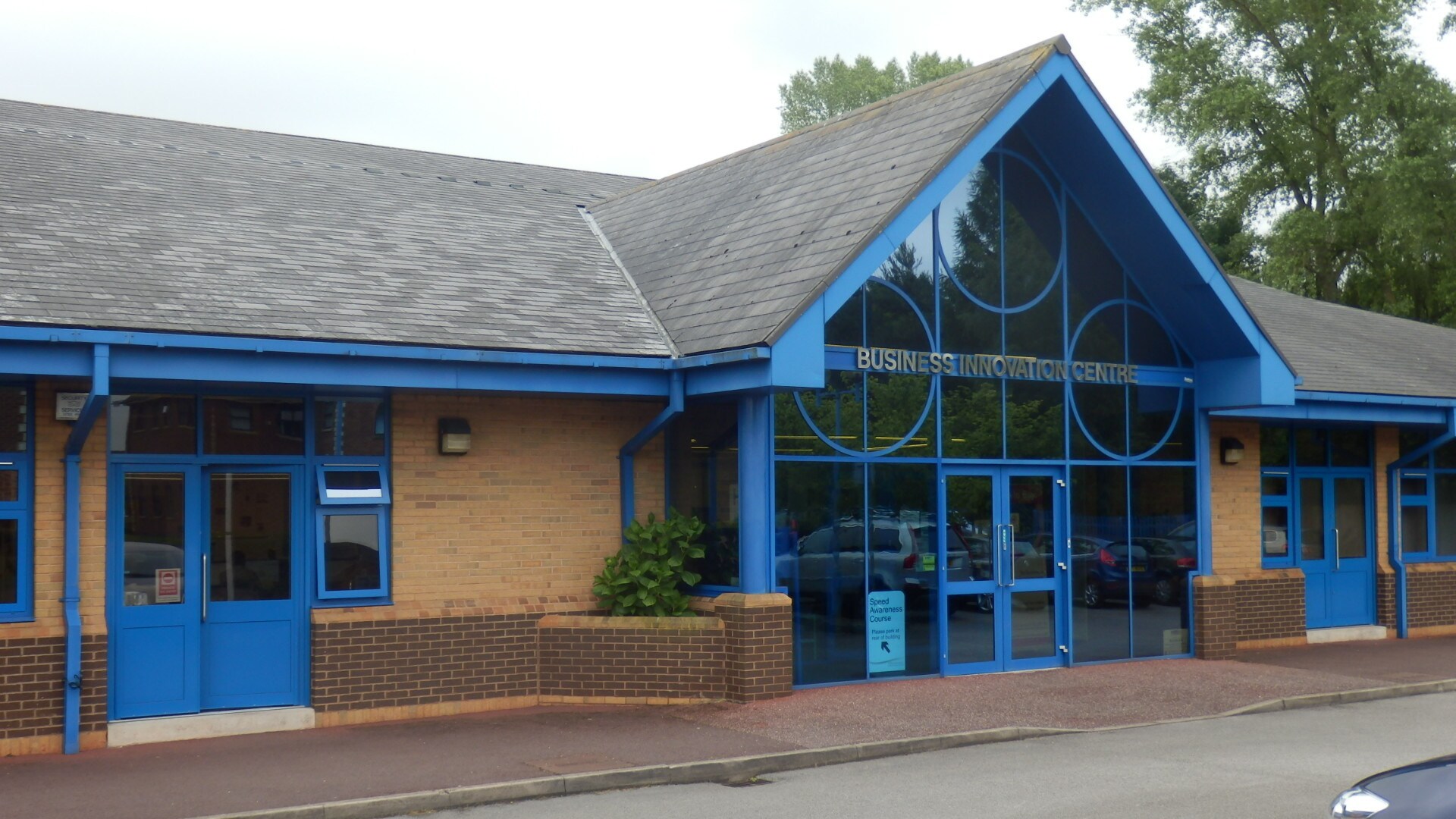 Beaconside, Stafford à louer Photo principale- Image 1 de 3