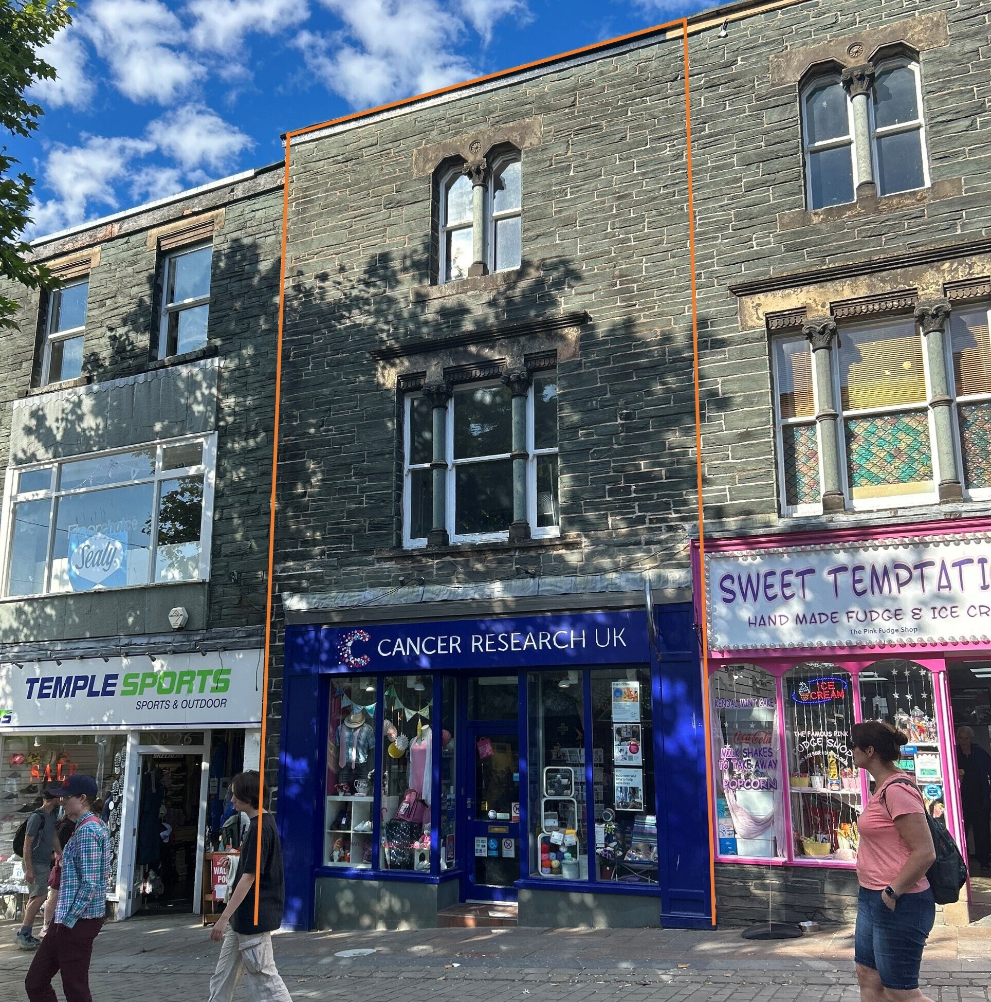 24 Main St, Keswick à vendre Photo du bâtiment- Image 1 de 1