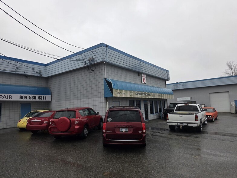 20111-20121 Industrial Ave, Langley, BC à louer - Photo du bâtiment - Image 2 de 38