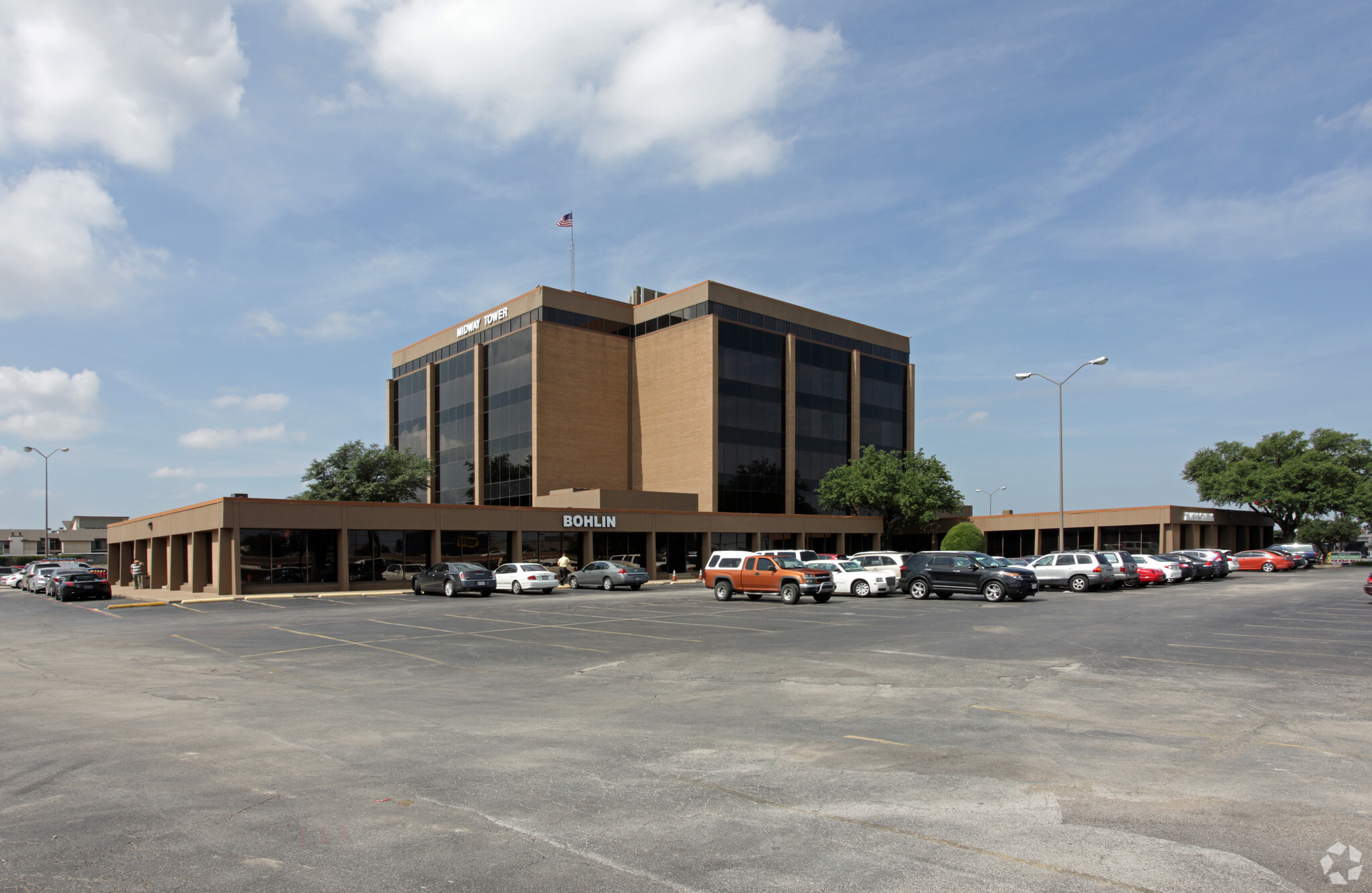 4230 Lyndon B Johnson Fwy, Dallas, TX for sale Primary Photo- Image 1 of 1