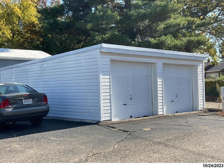 2008 Maple Ave, Zanesville, OH for sale - Building Photo - Image 2 of 2