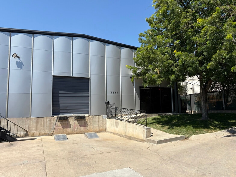 3367 S Eliot St, Englewood, CO for lease - Building Photo - Image 2 of 4