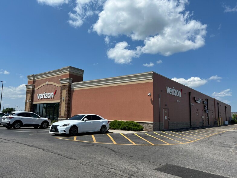 900 N Kinzie Ave, Bradley, IL à louer - Photo du bâtiment - Image 1 de 8