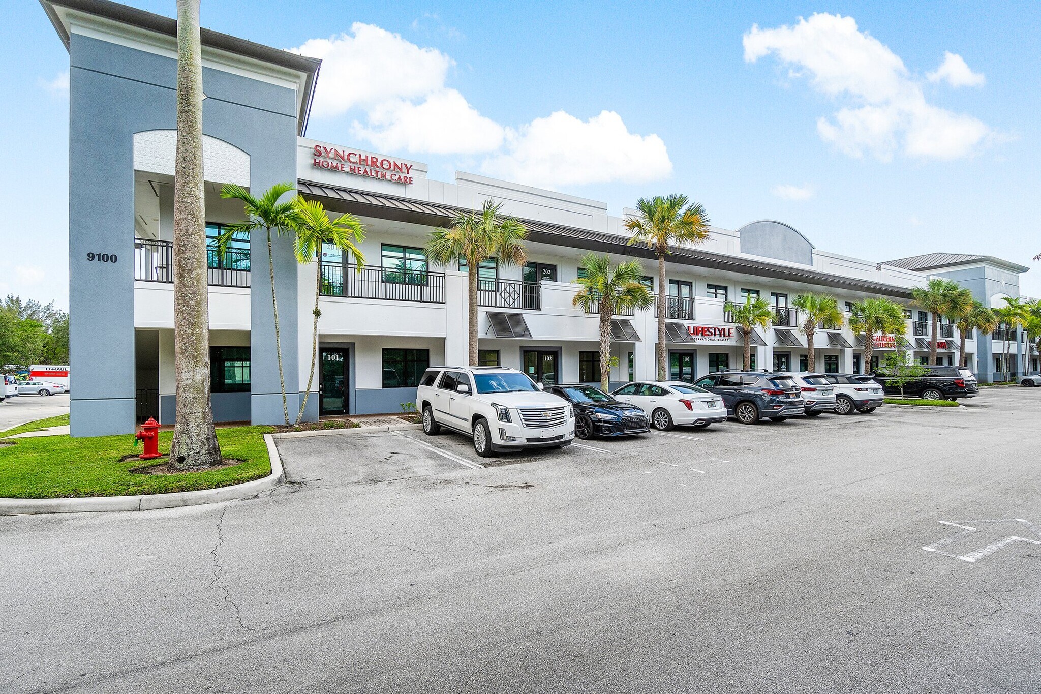 9100 Belvedere Rd, Royal Palm Beach, FL à louer Photo principale- Image 1 de 15