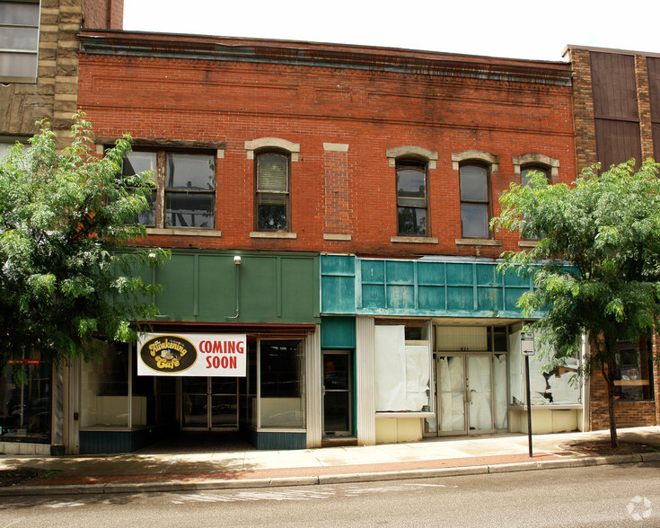 621-619 Market St, Parkersburg, WV à vendre - Photo principale - Image 1 de 1