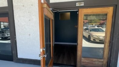 28200 Hwy 189, Lake Arrowhead, CA à louer - Vidéo sur l’inscription commerciale 