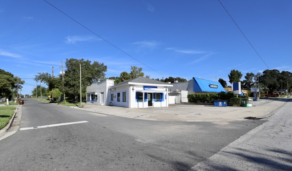 240 S 1st St, Lake Wales, FL for sale - Building Photo - Image 3 of 23