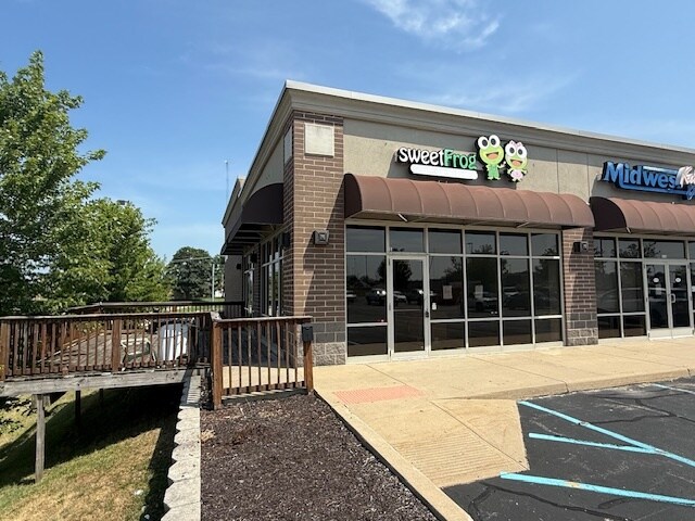 560 W Ireland Rd, South Bend, IN for lease - Building Photo - Image 2 of 10