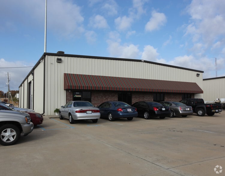 904 Ploof Dr, Bessemer, AL for lease - Primary Photo - Image 1 of 4