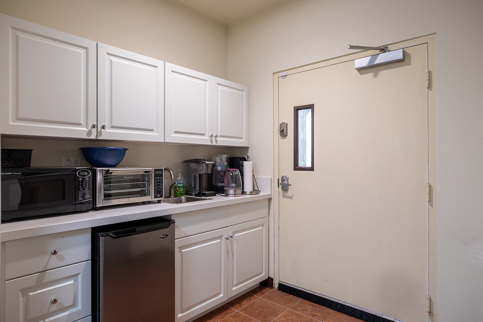 7035 Palm Ave, Highland, CA for lease Interior Photo- Image 1 of 9