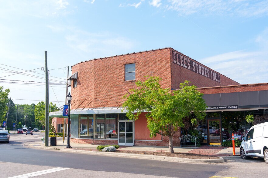 124 W Main St, Aberdeen, NC à vendre - Photo du bâtiment - Image 2 de 36
