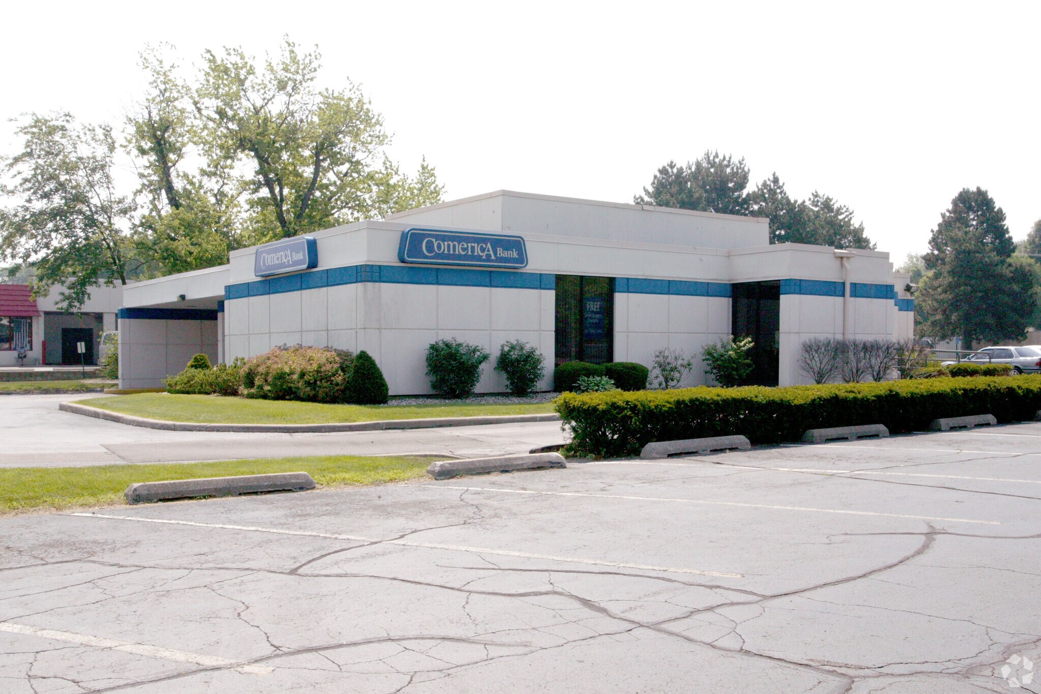 192 E Columbia Ave, Battle Creek, MI à vendre Photo principale- Image 1 de 2