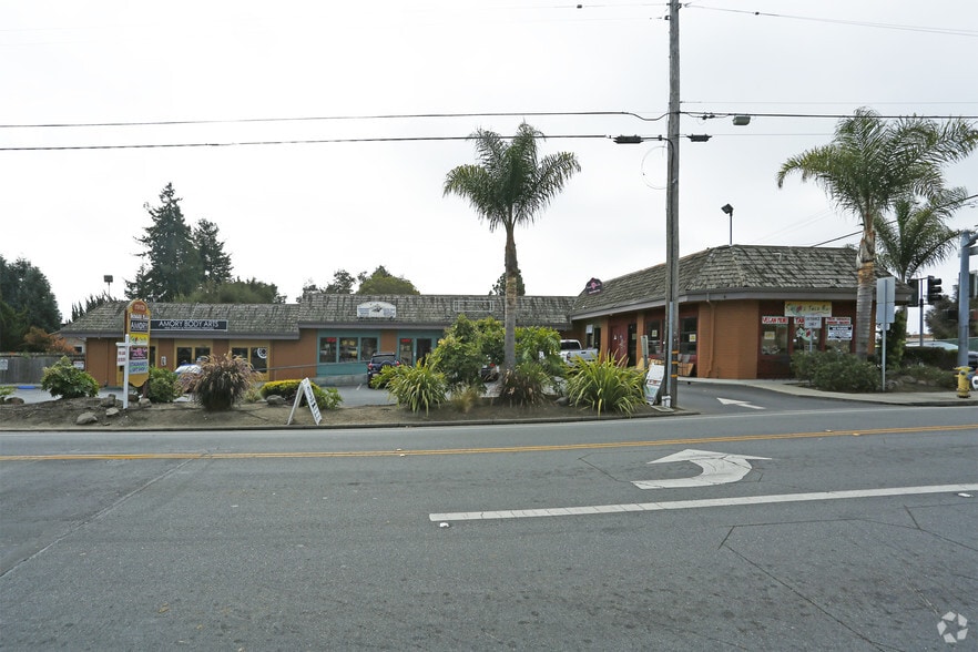 1710-1720 Brommer St, Santa Cruz, CA for lease - Building Photo - Image 2 of 8