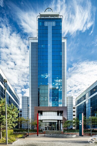 5 Exchange Quay, Salford à louer - Photo du bâtiment - Image 1 de 1