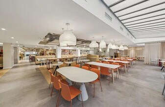 Bureau dans Montrouge à louer Photo intérieure- Image 1 de 14