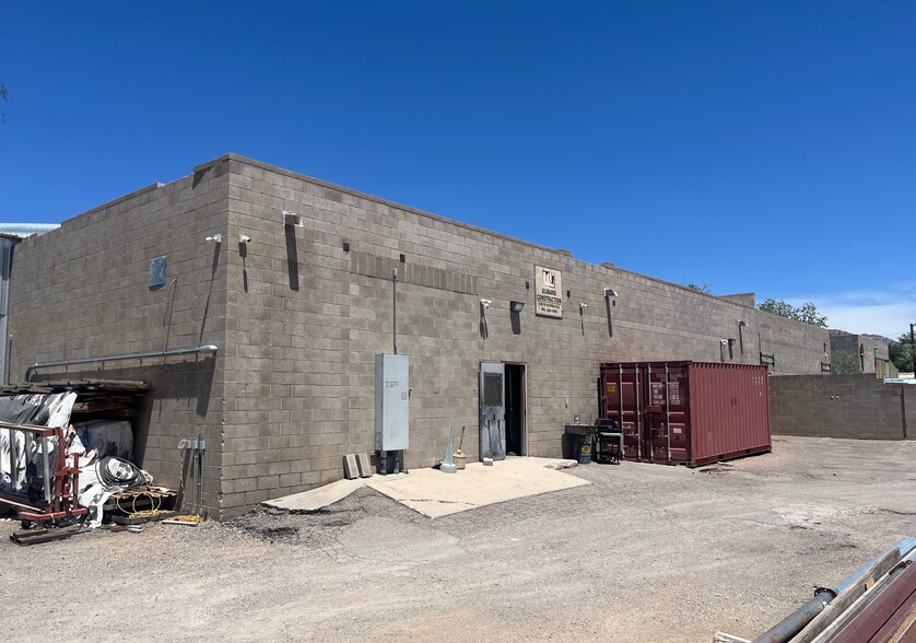 10819 Acoma Rd SE, Albuquerque, NM à vendre - Photo du bâtiment - Image 2 de 8