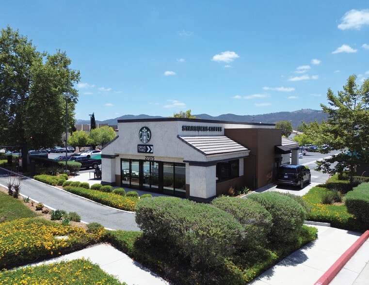 Plaza Seville Stable Growing Cash Flow portfolio of 3 properties for sale on LoopNet.ca - Building Photo - Image 2 of 8