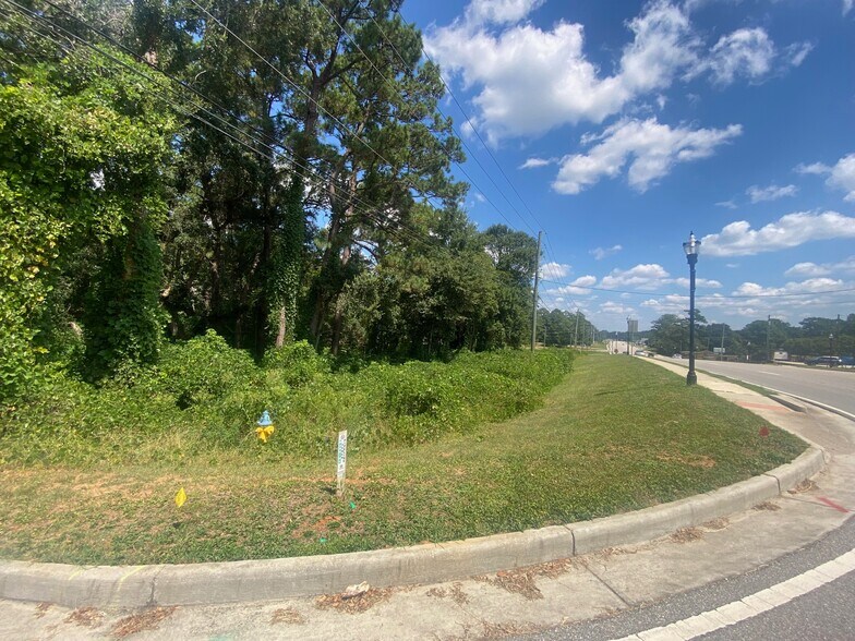 7869 Spanish Fort Blvd, Spanish Fort, AL for sale - Building Photo - Image 2 of 7