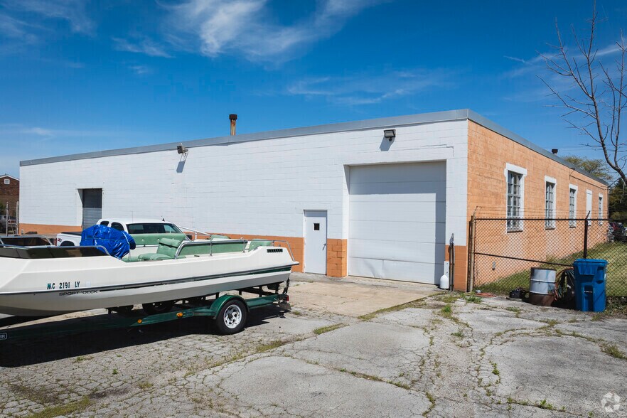 1208 Dickinson St, Fremont, OH à louer - Photo du bâtiment - Image 2 de 7