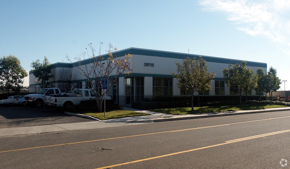 20712 Civic Center Dr, Lake Forest, CA à louer - Photo du bâtiment - Image 2 de 51