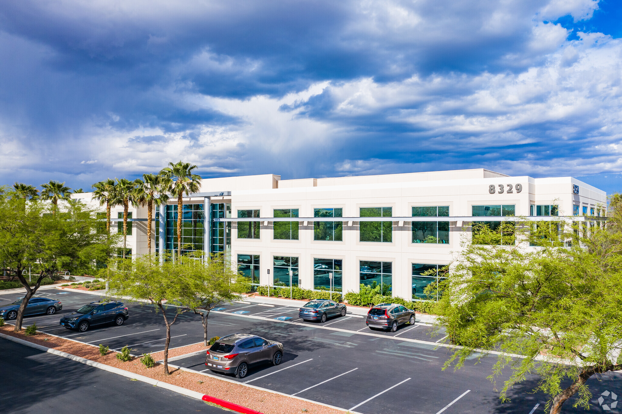 8329 W sunset Rd, Las Vegas, NV for lease Primary Photo- Image 1 of 4
