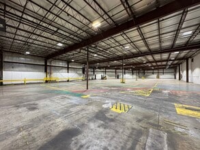 413 E Murdock Ave, Oshkosh, WI à vendre Photo intérieure- Image 2 de 5