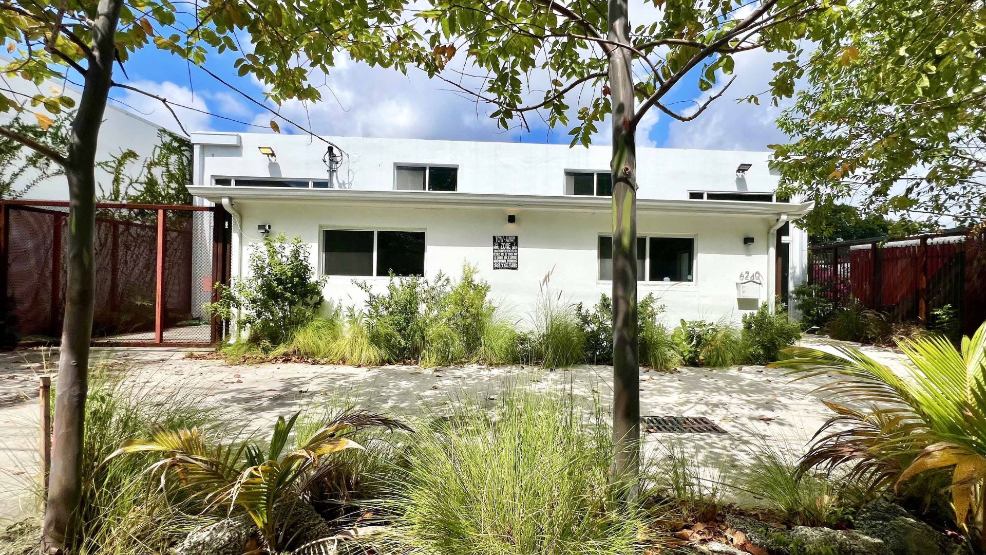 6240 NE 4th Ct, Miami, FL for lease Building Photo- Image 1 of 4