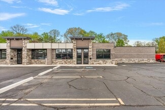 Plus de détails pour 33535-33537 7 Mile Rd, Livonia, MI - Bureau/Commerce de détail, Commerce de détail à louer