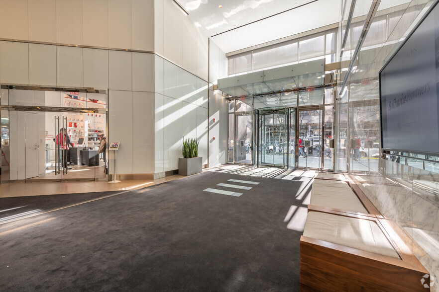 699 Boylston St, Boston, MA for lease - Lobby - Image 2 of 20