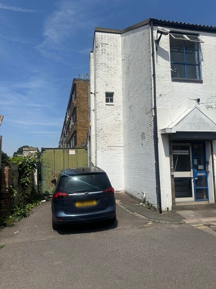 4 Neville Place, London for lease - Building Photo - Image 3 of 7