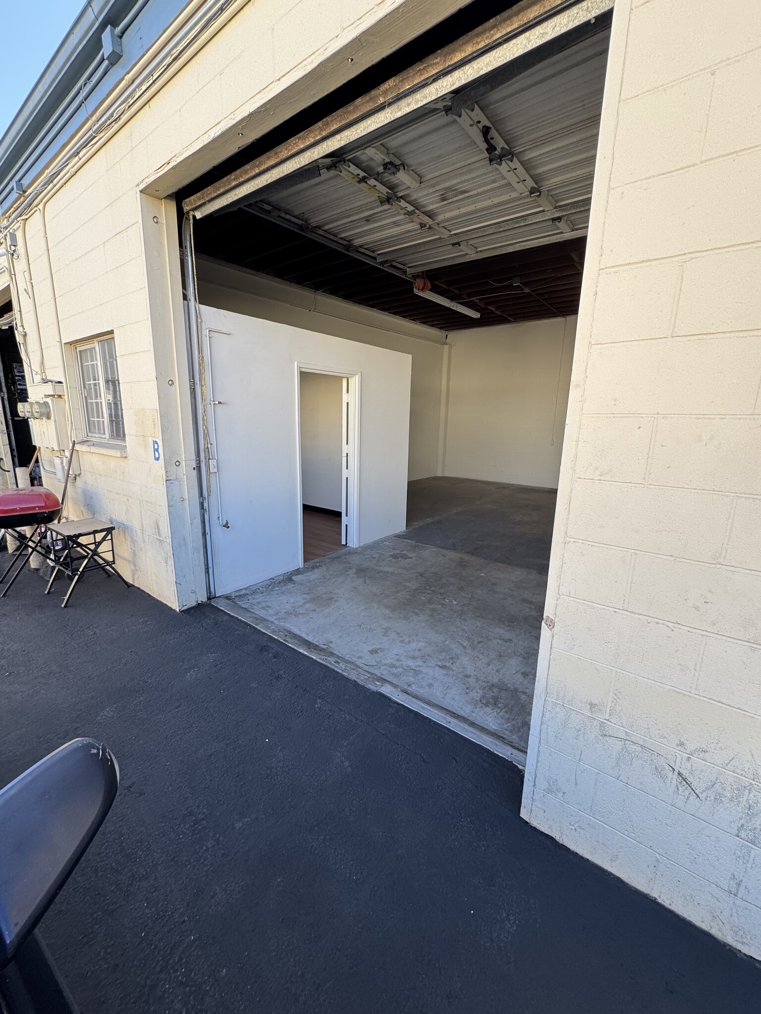 1173 Commercial Ave, Oxnard, CA for lease Building Photo- Image 1 of 5