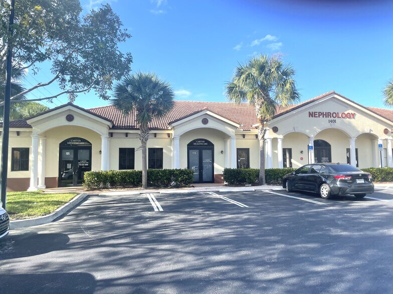 1401 SE Goldtree Dr, Port Saint Lucie, FL à louer - Photo du bâtiment - Image 2 de 8