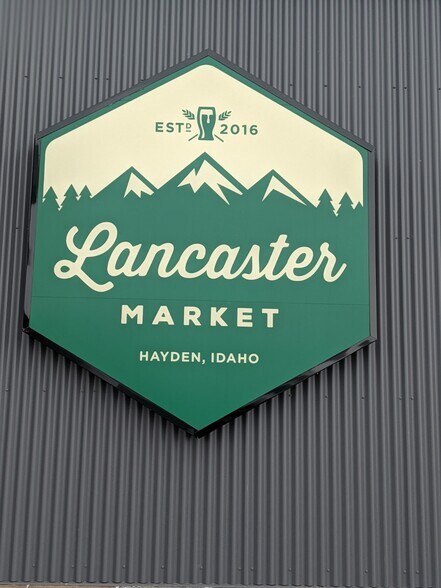 324 W Lancaster Rd, Hayden, ID à louer - Photo du bâtiment - Image 2 de 4