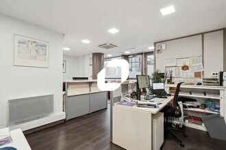 Office in Enghien-les-Bains for lease Interior Photo- Image 2 of 7