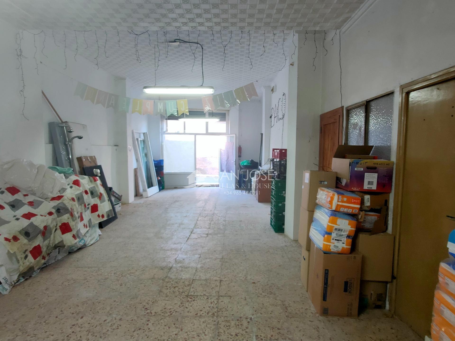 Retail in Aspe for sale Interior Photo- Image 1 of 8
