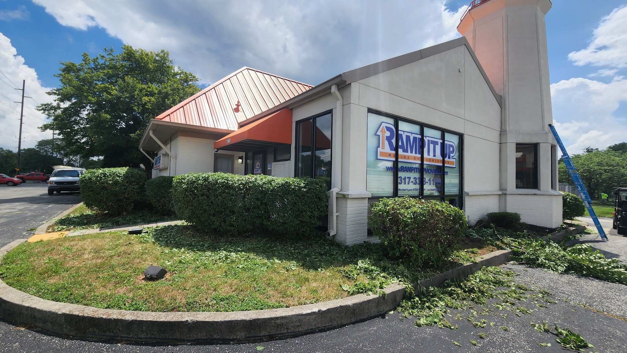 4305 W 86th St, Indianapolis, IN for lease Building Photo- Image 1 of 7