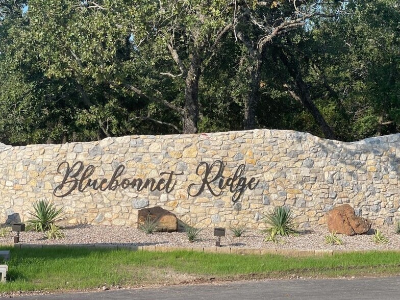 3008 Wyatts Way, Hudson Oaks, TX for sale - Building Photo - Image 3 of 10