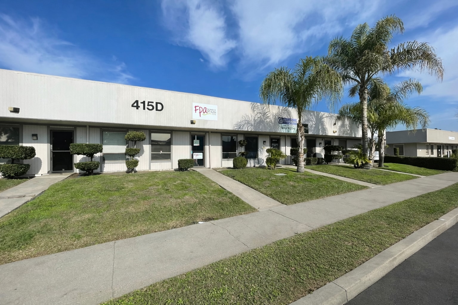 415 W Benjamin Holt Dr, Stockton, CA for lease Interior Photo- Image 1 of 3