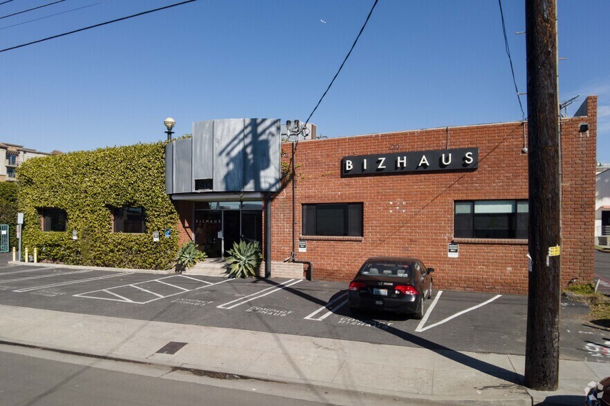 4136 Del Rey Ave, Marina Del Rey, CA for sale - Building Photo - Image 3 of 11