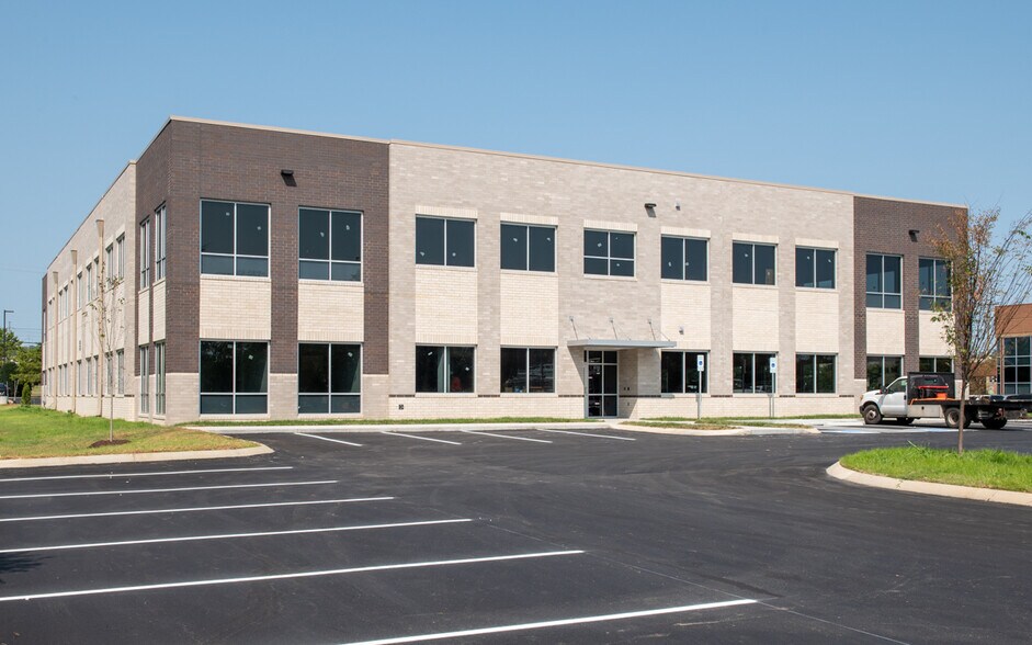 521 Stonecrest Pky, Smyrna, TN à louer - Photo du bâtiment - Image 3 de 12