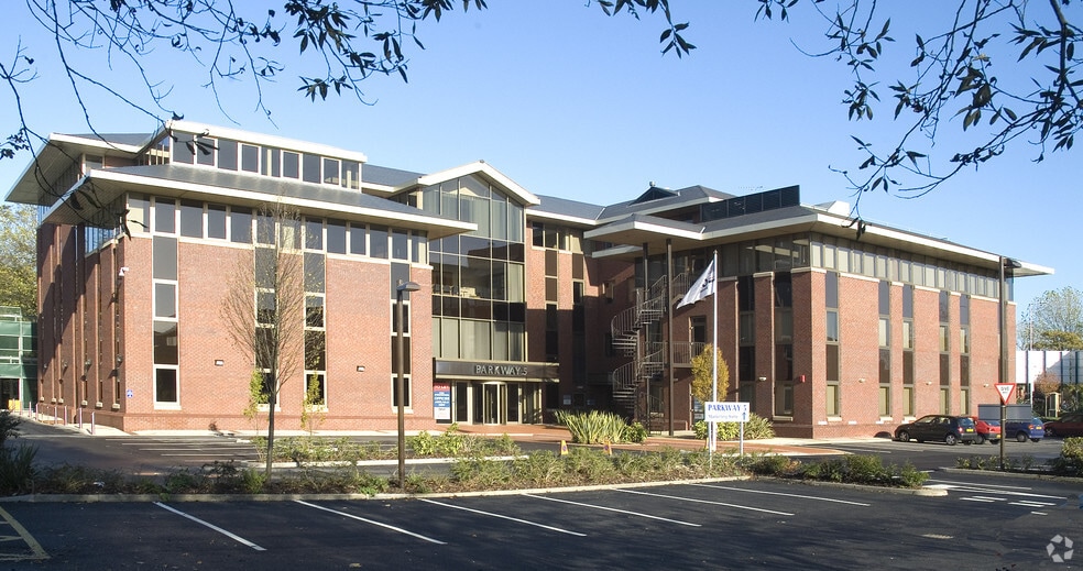 Princess Rd, Manchester for lease - Primary Photo - Image 1 of 22