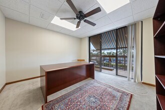 2335 Tamiami Trl N, Naples, FL for lease Building Photo- Image 2 of 16