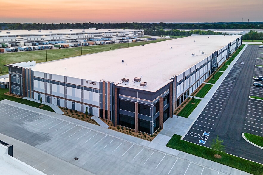 12032 Carolina Logistics Dr, Pineville, NC for lease - Building Photo - Image 3 of 16