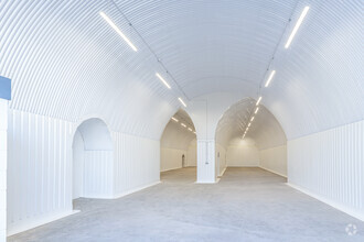 Raymouth Rd, London for lease Interior Photo- Image 1 of 4