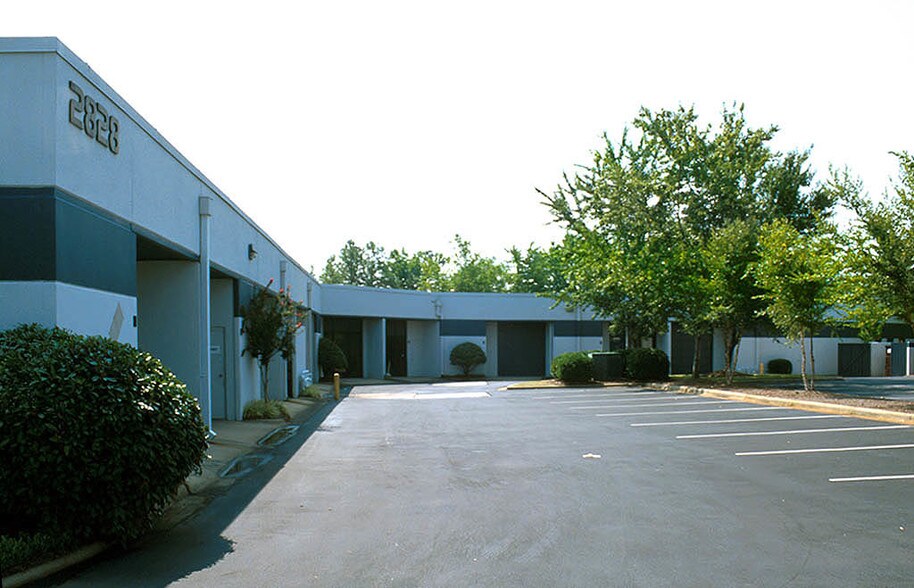 2828 Queen City Dr, Charlotte, NC à louer - Autre - Image 2 de 5