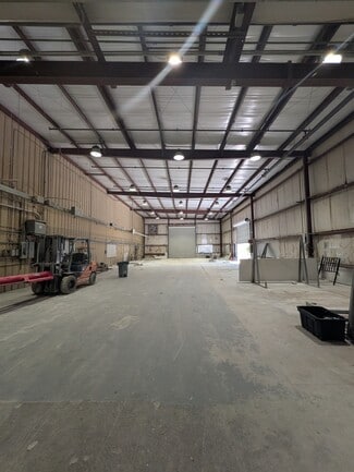 Plus de détails pour 6205 31st St E, Bradenton, FL - Industriel à louer