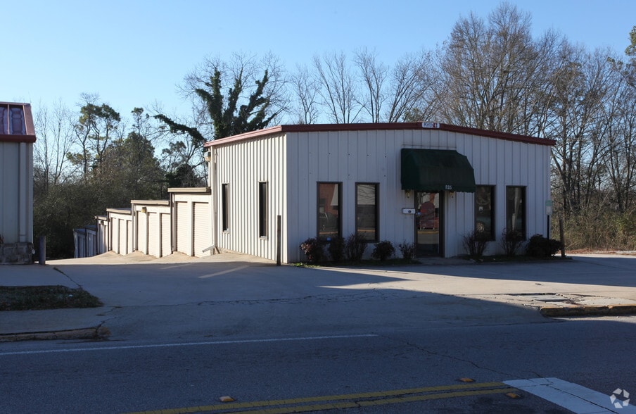 825 NW Oak St, Gainesville, GA for lease - Building Photo - Image 2 of 4