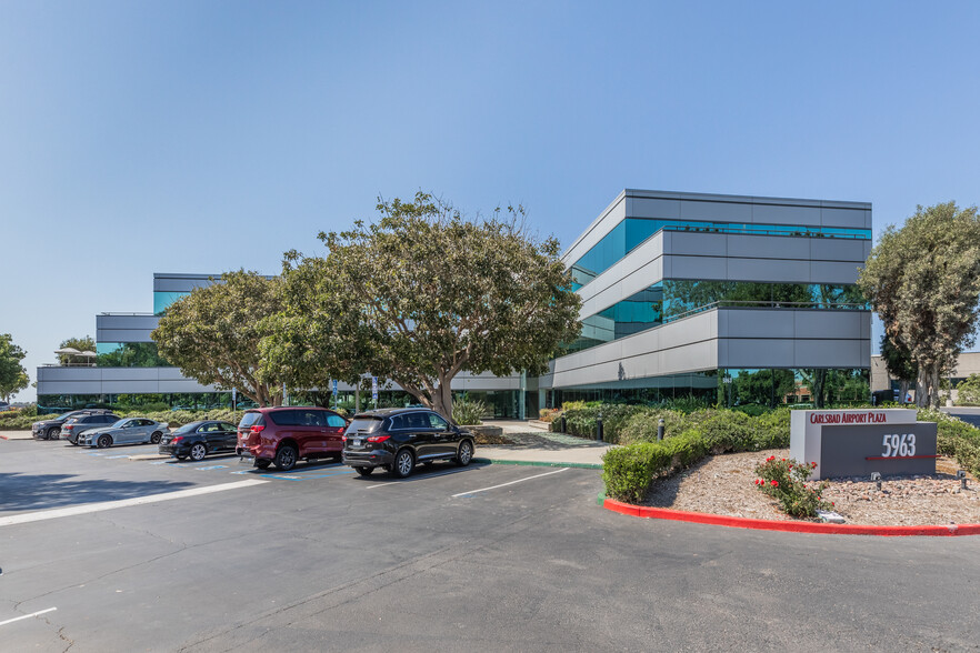 Carlsbad Airport Plaza - Commercial Real Estate