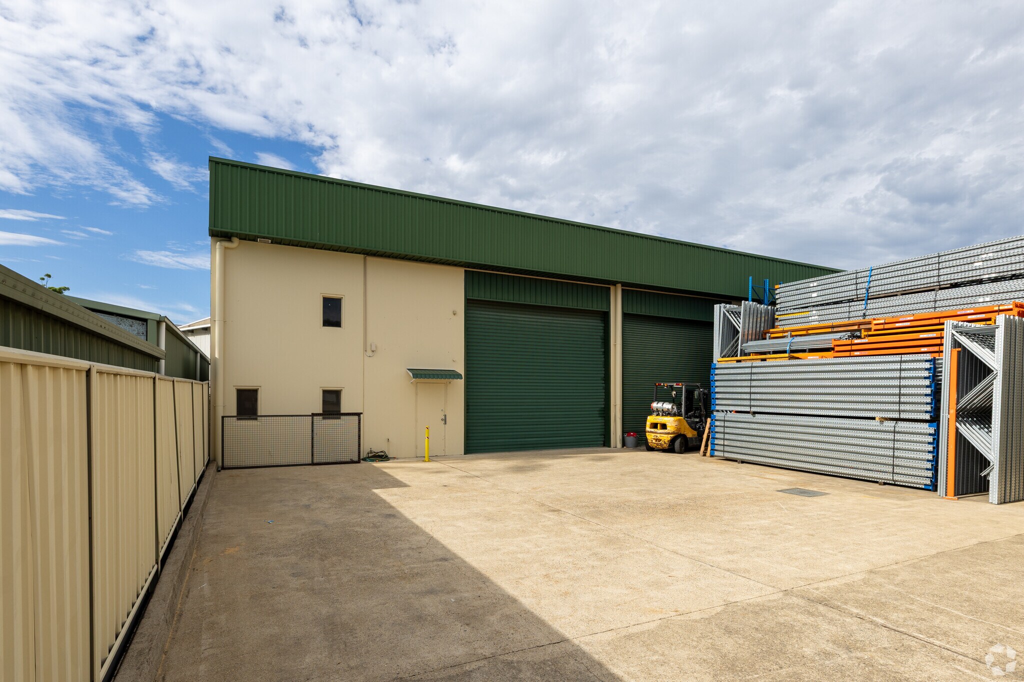 146 Toongabbie Rd, Girraween à louer Photo principale- Image 1 de 2